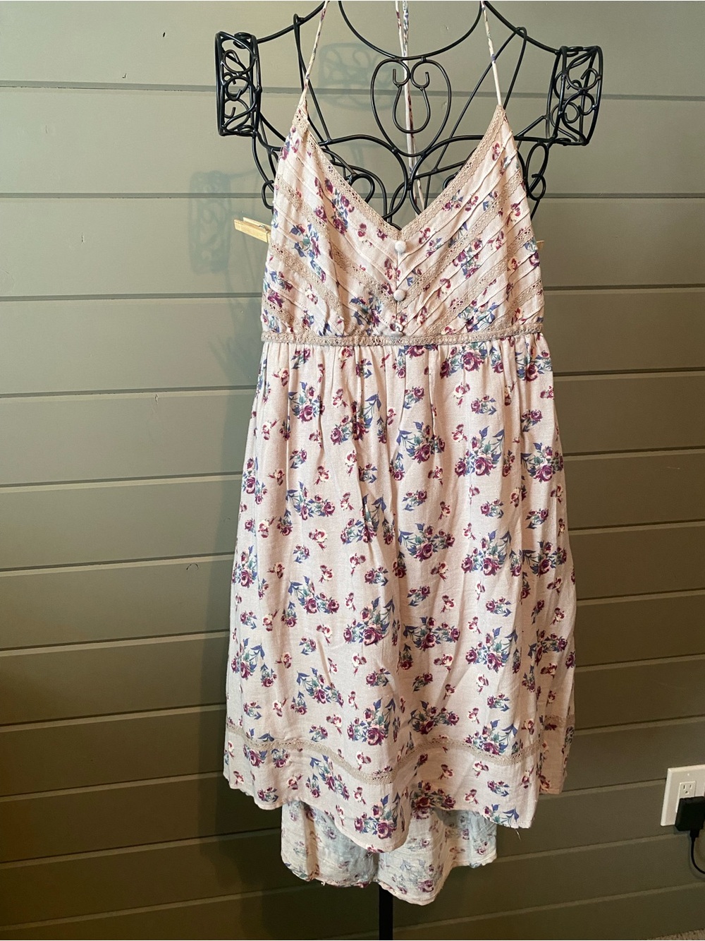 Kimchi Blue lavender lace Floral Spaghetti-Strap Dress